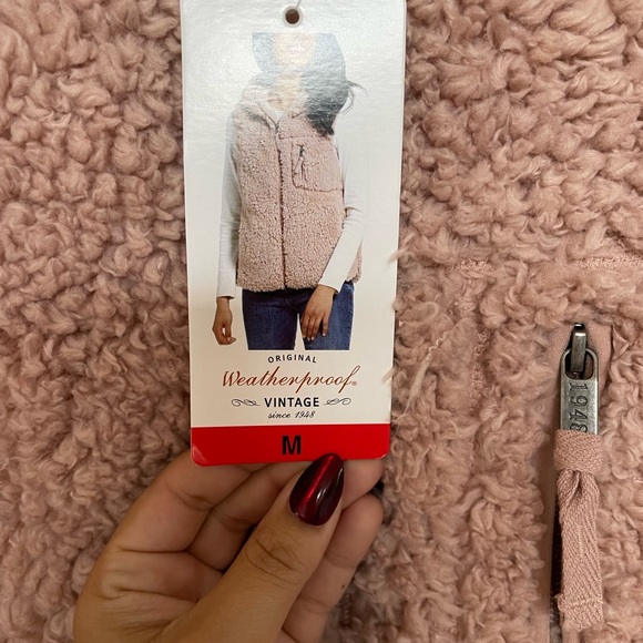 Pink women’s fuzzy vest with hood - Picture 7 of 10